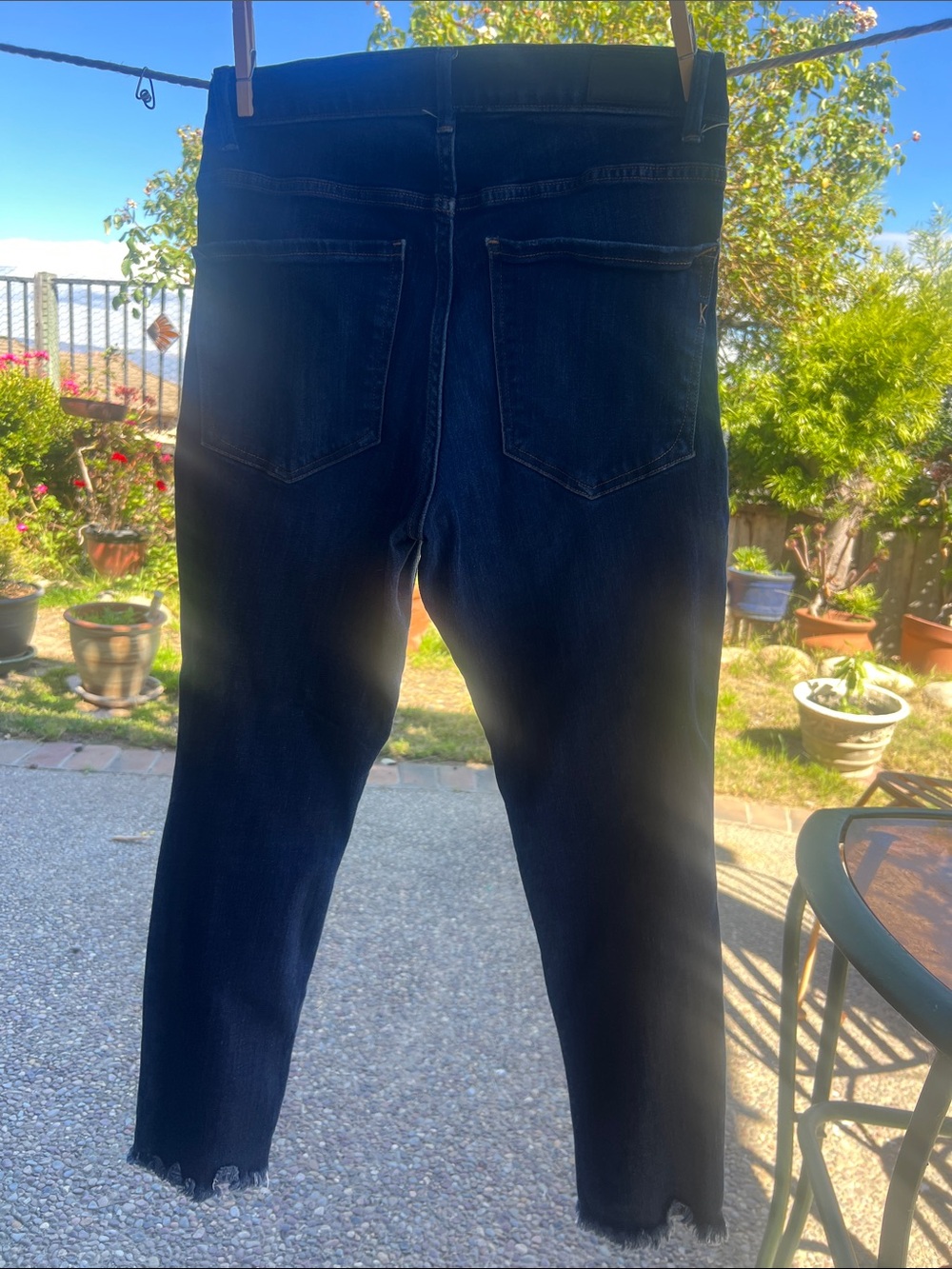 Dark Wash Slim Jeans - Black